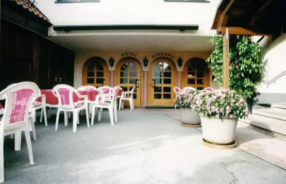Traube Hotel Fellbach Esterno foto